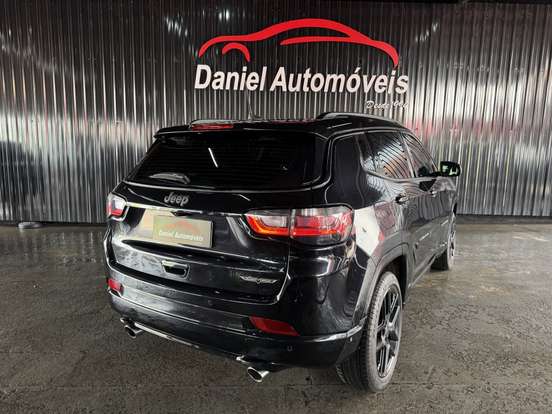 JEEP-COMPASS-2024