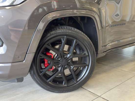 JEEP-COMPASS-2.0 HURRICANE 4 TURBO GASOLINA BLACKHAWK AT9 JEEP-COMPASS-2025