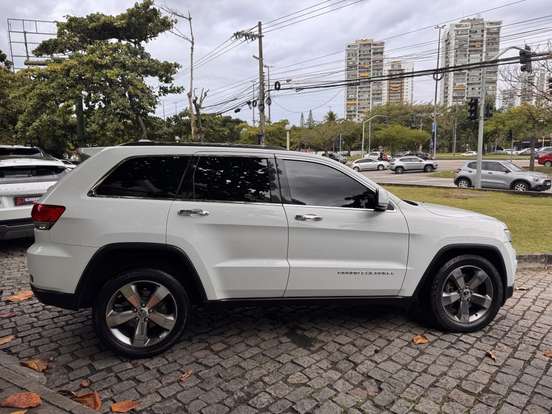 JEEP-GRAND CHEROKEE-3.0 LIMITED 4X4 V6 24V TURBO DIESEL 4P AUTOMÁTICO JEEP-GRAND CHEROKEE-2014