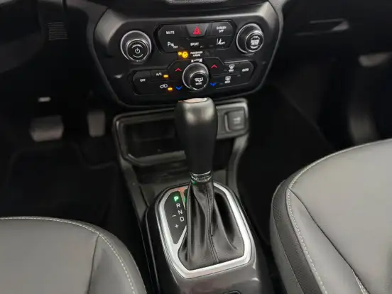 JEEP-RENEGADE-1.3 T270 TURBO FLEX LONGITUDE AT6 JEEP-RENEGADE-2024