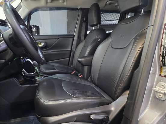 JEEP-RENEGADE-2019