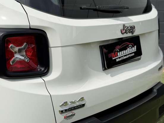 JEEP-RENEGADE-2.0 16V TURBO DIESEL LONGITUDE 4P 4X4 AUTOMÁTICO JEEP-RENEGADE-2015