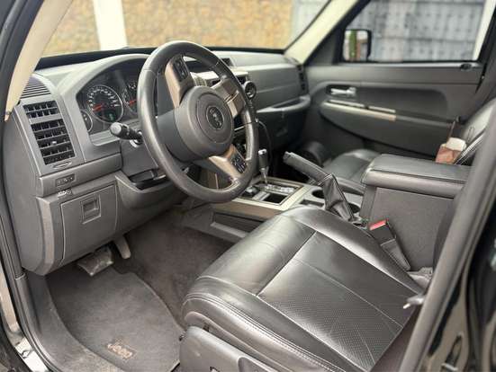 JEEP-CHEROKEE-2012