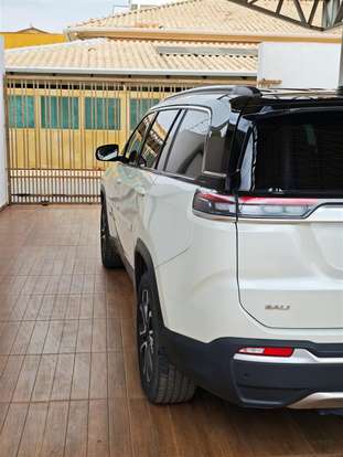 JEEP-COMMANDER-2022