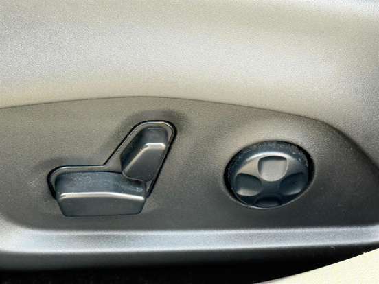 JEEP-COMMANDER-2024