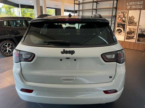 JEEP-COMPASS-2026