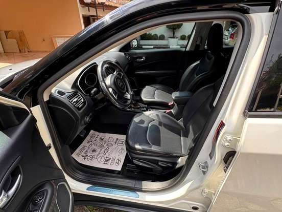 JEEP-COMPASS-2.0 16V FLEX LIMITED AUTOMÁTICO JEEP-COMPASS-2018