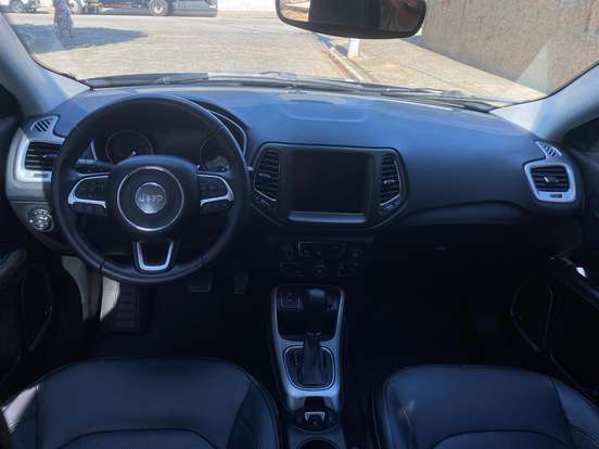 JEEP-COMPASS-2.0 16V FLEX LONGITUDE AUTOMÁTICO JEEP-COMPASS-2019