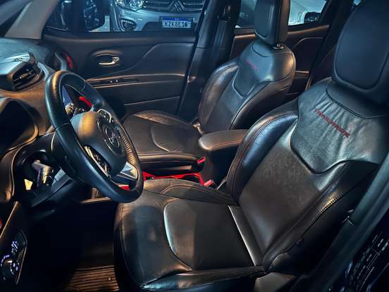 JEEP-RENEGADE-2.0 16V TURBO DIESEL TRAILHAWK 4P 4X4 AUTOMÁTICO JEEP-RENEGADE-2019