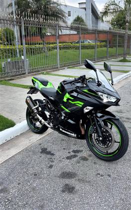 KAWASAKI NINJA 400 