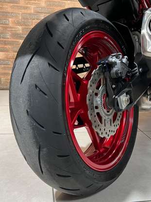 KAWASAKI-Z900-2023
