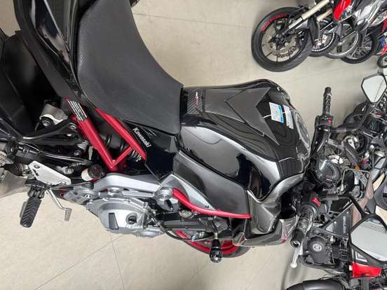 KAWASAKI-Z900-2019