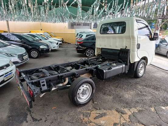 KIA-BONGO-2.5 TD DIESEL STD CS MANUAL KIA-BONGO-2019