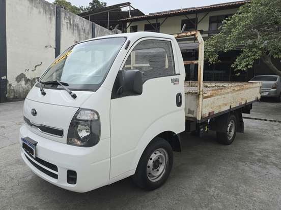 KIA-BONGO-2020