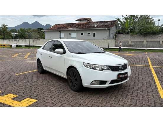 KIA-CERATO-2012
