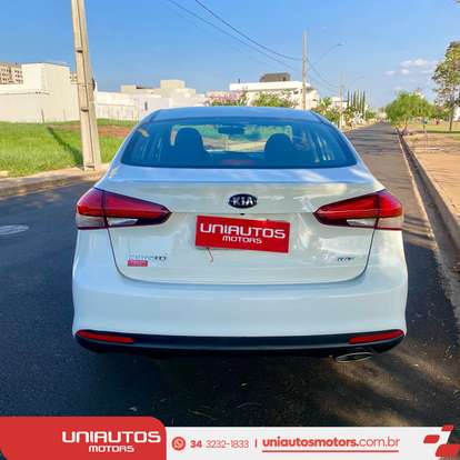 KIA-CERATO-2017