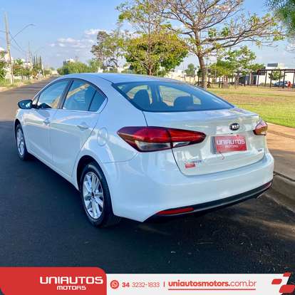 KIA-CERATO-2017