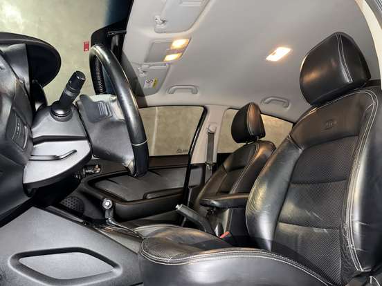 KIA-CERATO-1.6 SX 16V FLEX 4P AUTOMÁTICO KIA-CERATO-2013