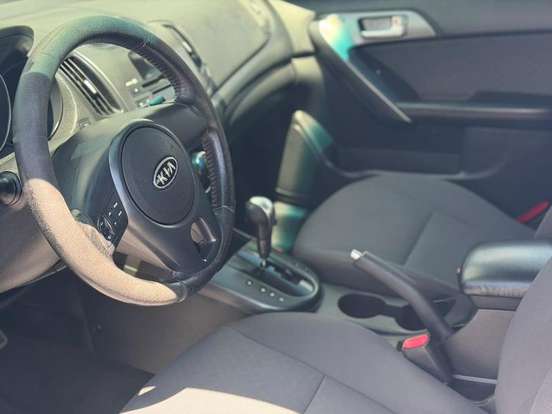 KIA-CERATO-1.6 SX 16V FLEX 4P AUTOMÁTICO KIA-CERATO-2010