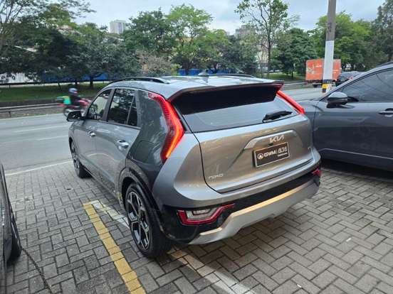 KIA-NIRO-2023