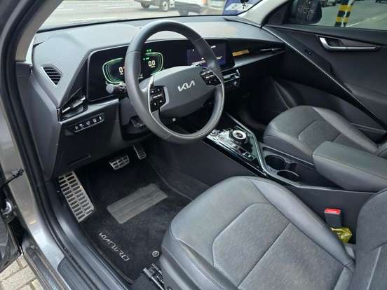 KIA-NIRO-2023
