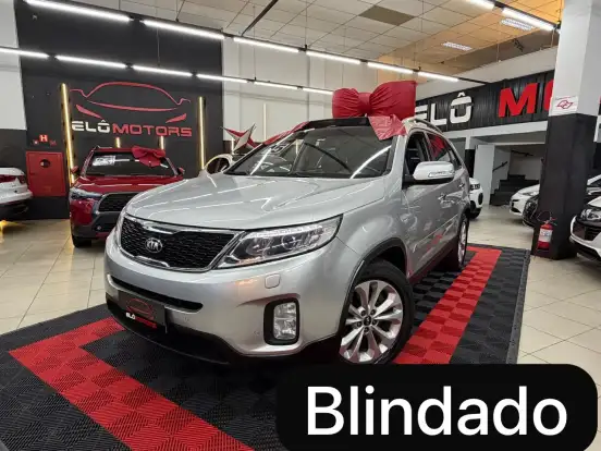 KIA-SORENTO-3.5 V6 GASOLINA EX 7L 4WD AUTOMÁTICO KIA-SORENTO-2014