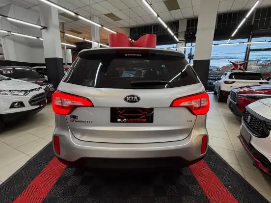 KIA-SORENTO-2014