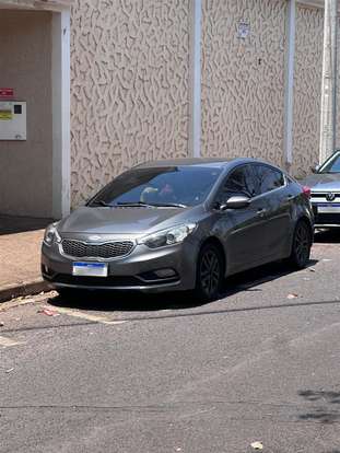 KIA-CERATO-1.6 SX 16V FLEX 4P AUTOMÁTICO KIA-CERATO-2013