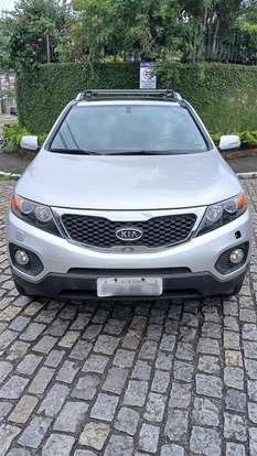 KIA-SORENTO-2011