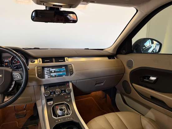 LAND ROVER-RANGE ROVER EVOQUE-2.0 PURE 4WD 16V GASOLINA 4P AUTOMÁTICO LAND ROVER-RANGE ROVER EVOQUE-2014