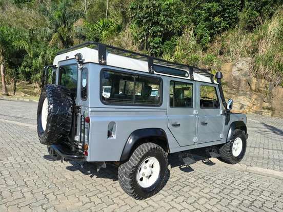 LAND ROVER-DEFENDER-2004