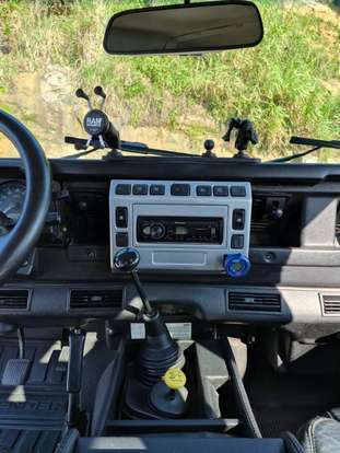 LAND ROVER-DEFENDER-2004