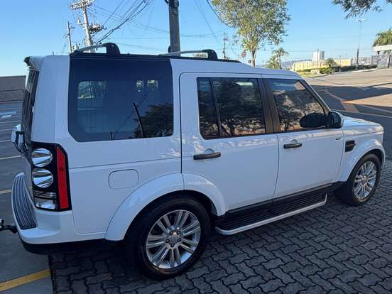 LAND ROVER-DISCOVERY 4-3.0 SE 4X4 V6 24V BI-TURBO DIESEL 4P AUTOMÁTICO LAND ROVER-DISCOVERY 4-2015