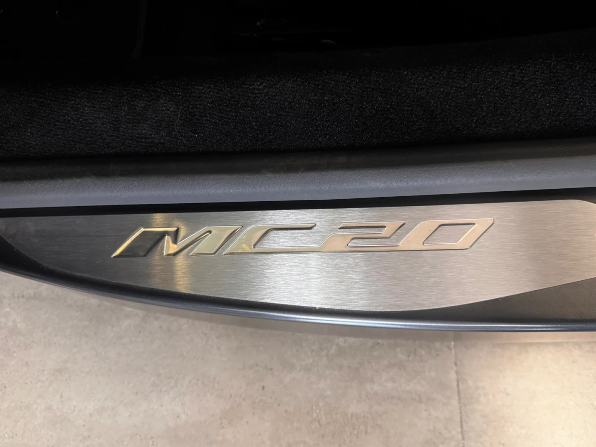 Maserati MC20 — foto 18