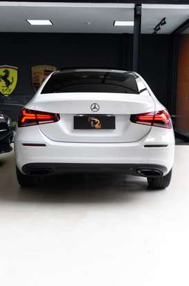MERCEDES-BENZ-A 200-2020
