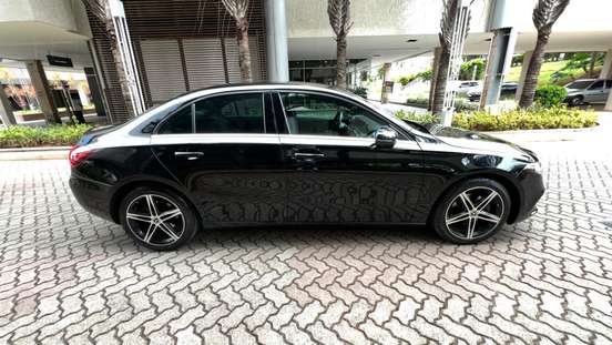 MERCEDES-BENZ-A 200-2019