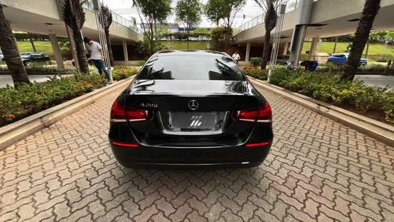 MERCEDES-BENZ-A 200-2019