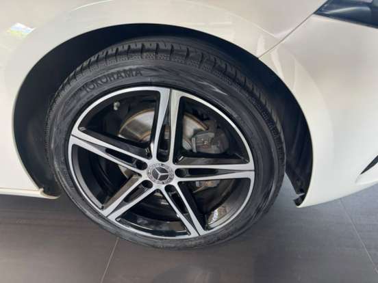MERCEDES-BENZ-A 200-1.3 CGI GASOLINA STYLE SEDAN 7G-DCT MERCEDES-BENZ-A 200-2019