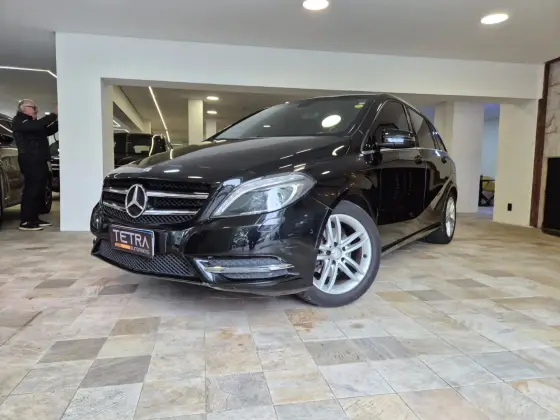 MERCEDES-BENZ B 200 1.6 SPORT TURBO GASOLINA 4P AUTOMÁTICO
