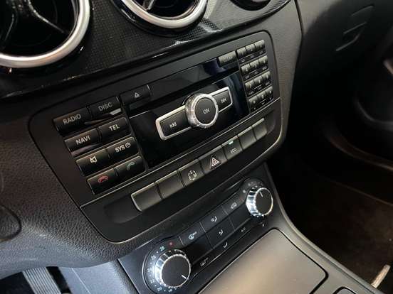 MERCEDES-BENZ-B 200-1.6 SPORT TURBO GASOLINA 4P AUTOMÁTICO MERCEDES-BENZ-B 200-2013