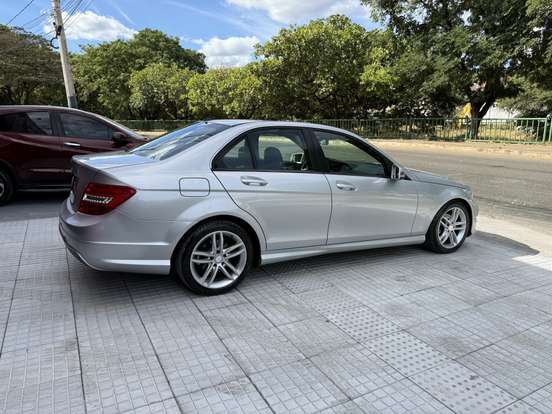MERCEDES-BENZ-C 180-1.6 CGI SPORT 16V TURBO GASOLINA 4P AUTOMÁTICO MERCEDES-BENZ-C 180-2013