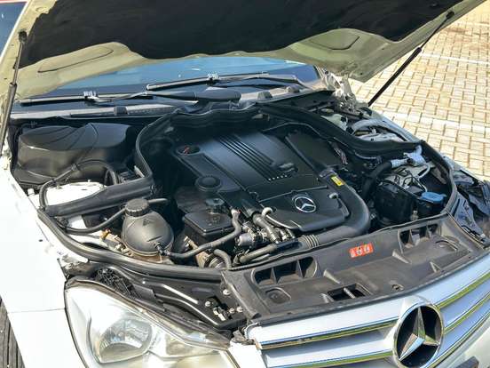 MERCEDES-BENZ-C 180-1.8 CGI CLASSIC 16V TURBO GASOLINA 4P AUTOMÁTICO MERCEDES-BENZ-C 180-2012