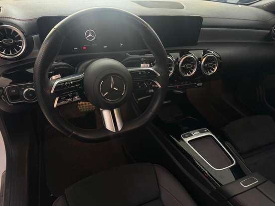 MERCEDES-BENZ-CLA 200-1.3 MHEV AMG LINE 7G-DCT MERCEDES-BENZ-CLA 200-2024