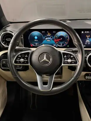 MERCEDES-BENZ-CLA 250-2020