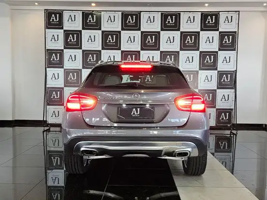 MERCEDES-BENZ-GLA 200-1.6 CGI ADVANCE 16V TURBO FLEX 4P AUTOMÁTICO MERCEDES-BENZ-GLA 200-2016