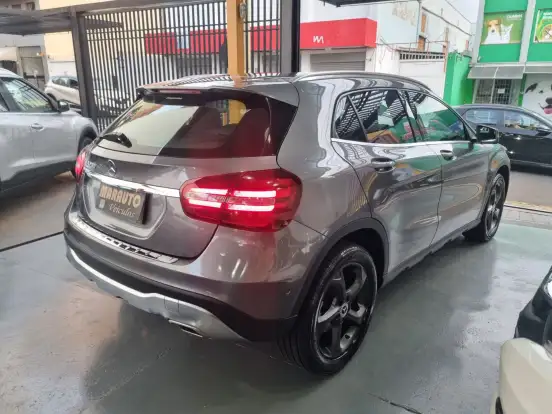 MERCEDES-BENZ-GLA 200-1.6 CGI FLEX ADVANCE 7G-DCT MERCEDES-BENZ-GLA 200-2017
