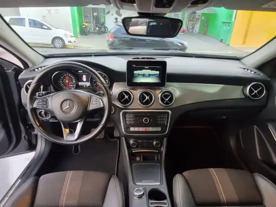 MERCEDES-BENZ-GLA 200-1.6 CGI FLEX ADVANCE 7G-DCT MERCEDES-BENZ-GLA 200-2017