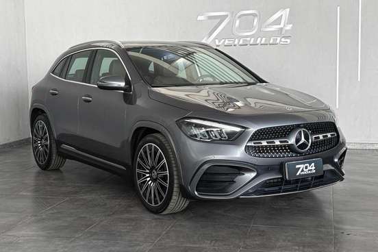 MERCEDES-BENZ-GLA 200-2024