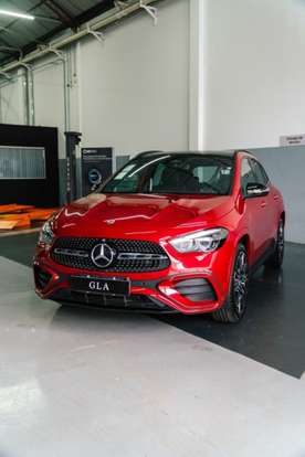 MERCEDES-BENZ-GLA 200-2026