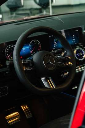 MERCEDES-BENZ-GLA 200-2026
